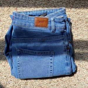 BDG Girlfriend Jeans